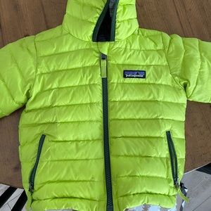 Patagonia Boys 2T Reversible Down Sweater Hoody